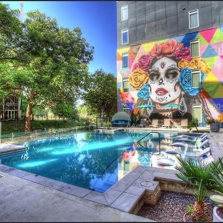 Beautiful Riverwalk Apt With Full Amenities, King Bed & Free Parking San Antonio Eksteriør billede