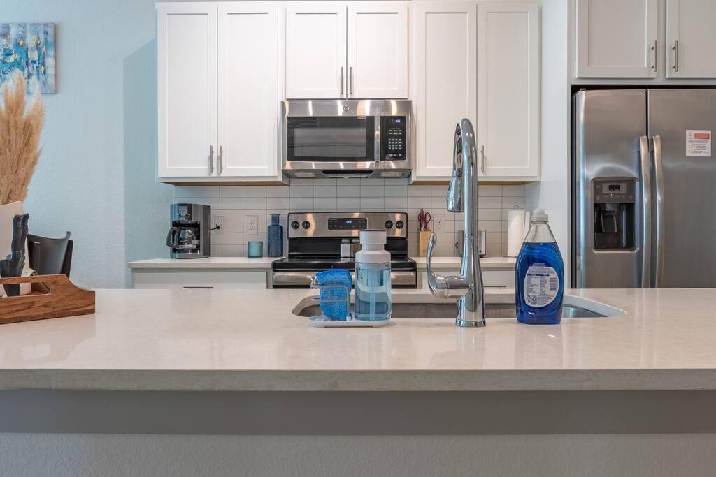 Beautiful Riverwalk Apt With Full Amenities, King Bed & Free Parking San Antonio Eksteriør billede
